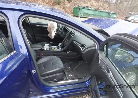 2016 Ford Fusion Titanium z USA, uszkodzony, nr VIN 3FA6P0K91GR159031